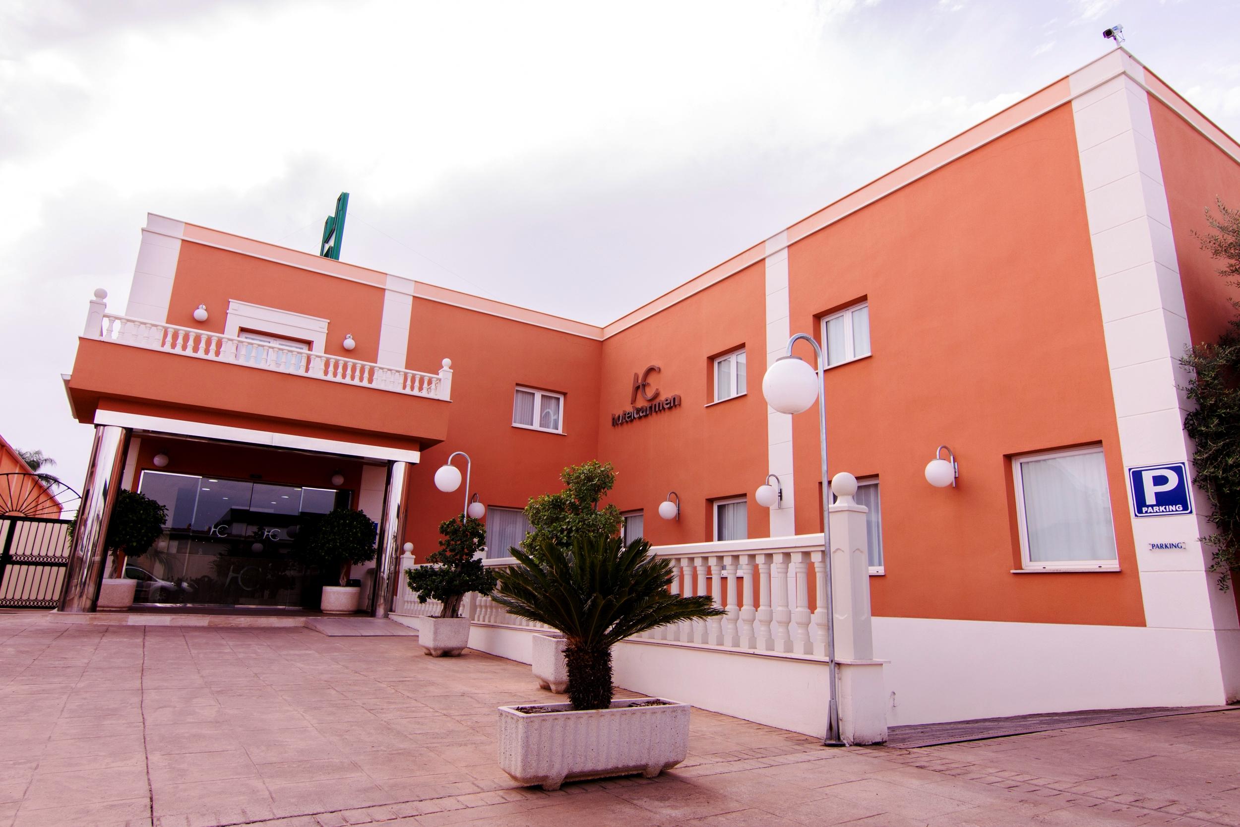 Hotel Carmen La Carlota Exterior photo